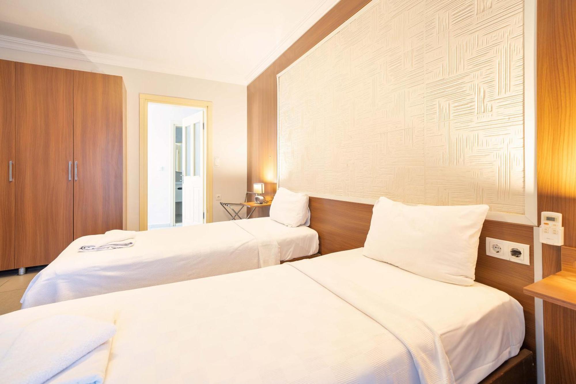Dedeminn Garden Hotel เกอเจค ภายนอก รูปภาพ