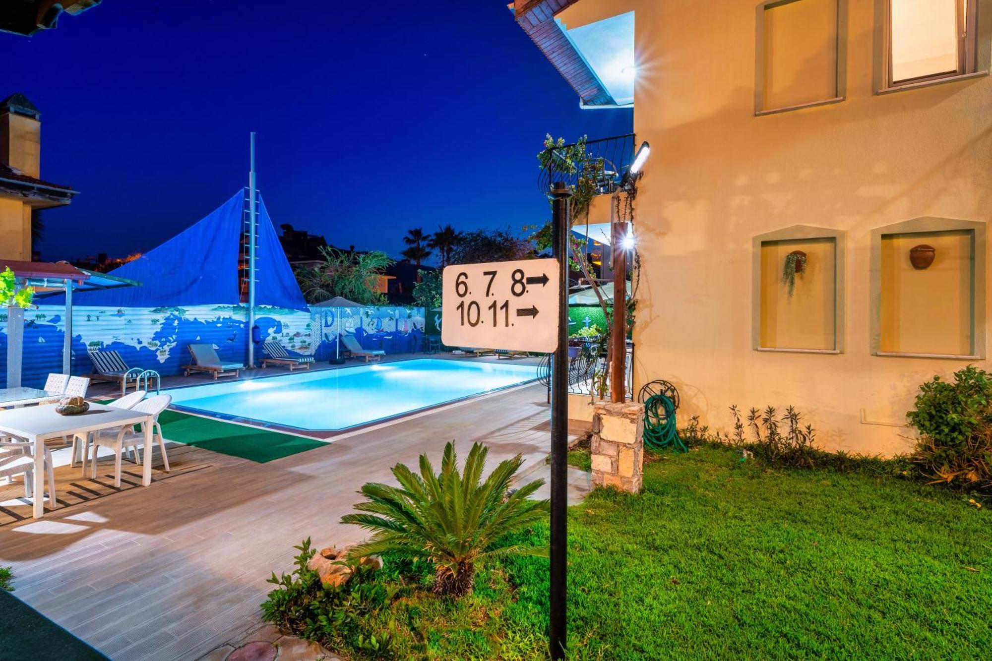 Dedeminn Garden Hotel เกอเจค ภายนอก รูปภาพ