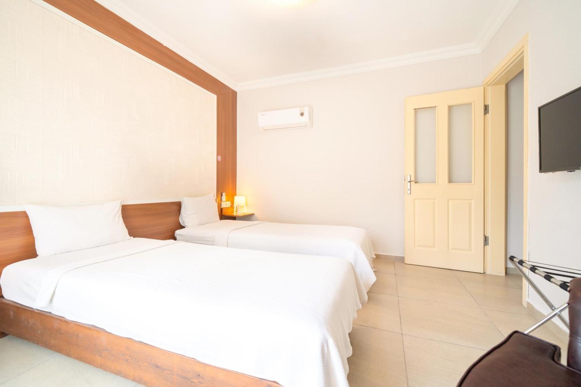 Dedeminn Garden Hotel เกอเจค ภายนอก รูปภาพ