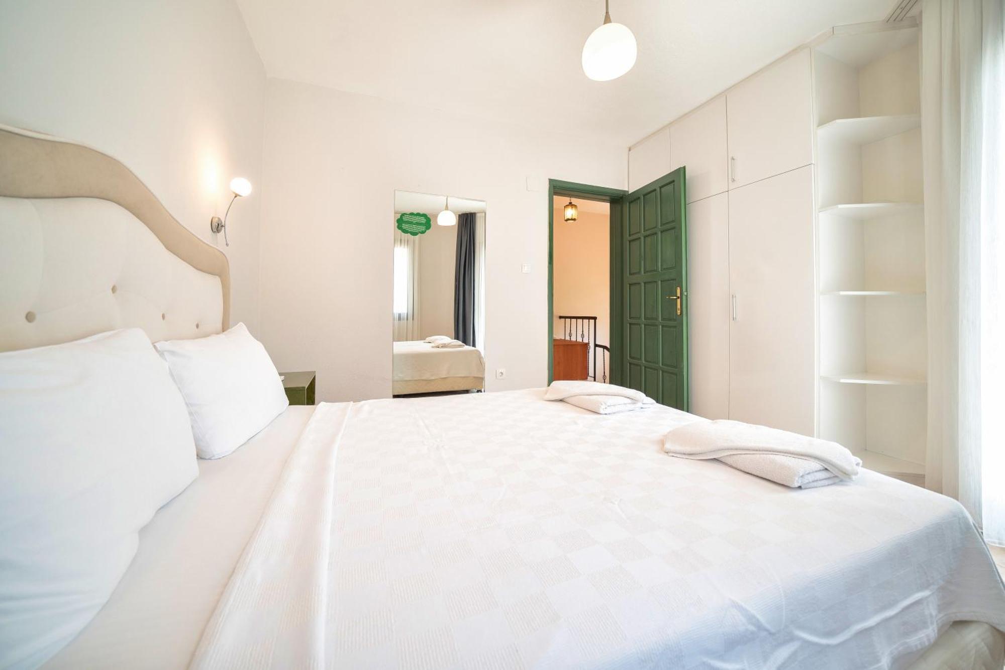 Dedeminn Garden Hotel เกอเจค ภายนอก รูปภาพ